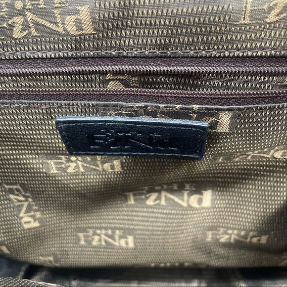 ToHE FzNd Brown  Crocodile Design Satchel - Picture 10 of 11